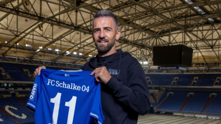 Vedad Ibišević novi igrač Schalkea!