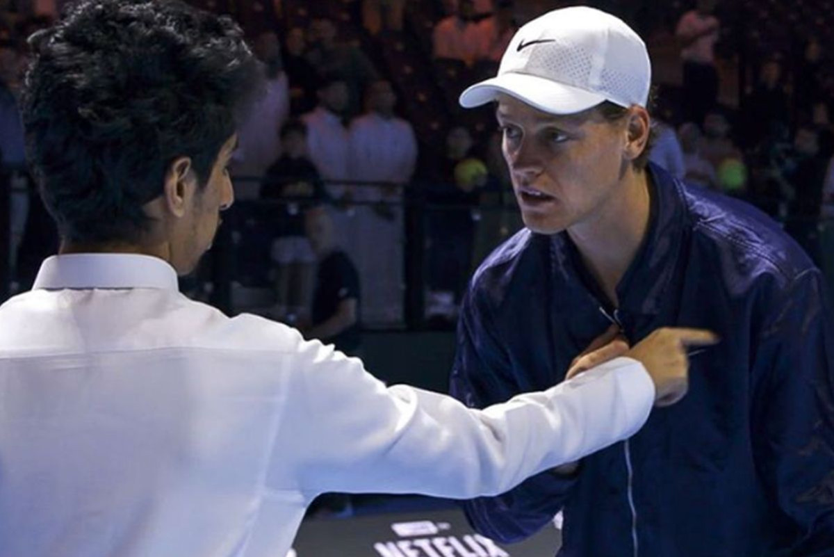 Arapi se bahate bez granica, Sinner na pragu poniženja: "Dobićeš šest miliona, ali moraš mi..."