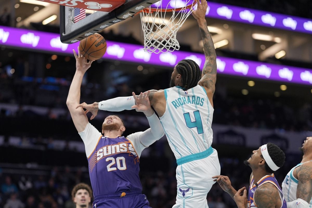 Jusuf Nurkić na putu prema novom NBA timu! Jusuf Nurkić na putu prema novom NBA timu!