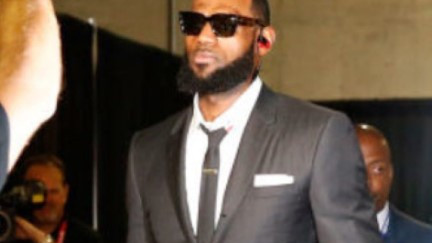 LeBron James dobio žestoke kritike zbog oblačenja: Mladiću, nošenje torbice nije cool
