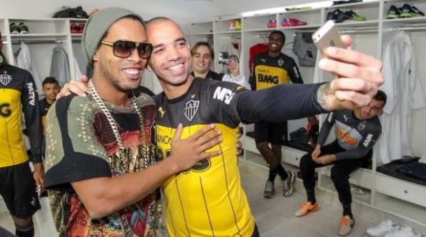 Ronaldinho ide kod Robinha?