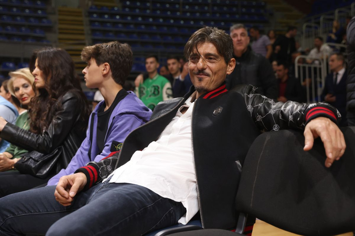 Novo ludilo Dimitriosa Giannakopoulosa pred finale: "Samo će vas 3:0 protiv Olympiacosa oprati...." Novo ludilo Dimitriosa Giannakopoulosa pred finale: "Samo će vas 3:0 protiv Olympiacosa oprati...."