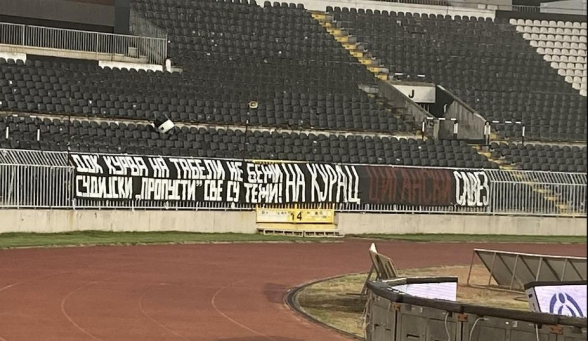 Transparent koji je izazvao probleme u Beogradu: Brutalna poruka navijača Partizana