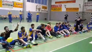 Rukometaši Gračanice s navijačima proslavili pobjedu protiv Leotara