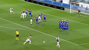 Dvojica majstora Pjanić i Ronaldo stvaraju čaroliju!