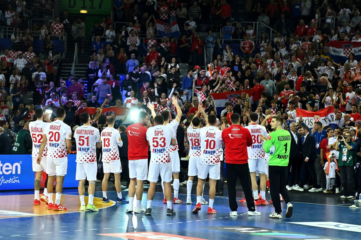 Dok su svi Hrvati slavili jednog je zadesila katastrofa: "Uvijek nešto u reprezentaciji" Dok su svi Hrvati slavili jednog je zadesila katastrofa: "Uvijek nešto u reprezentaciji"