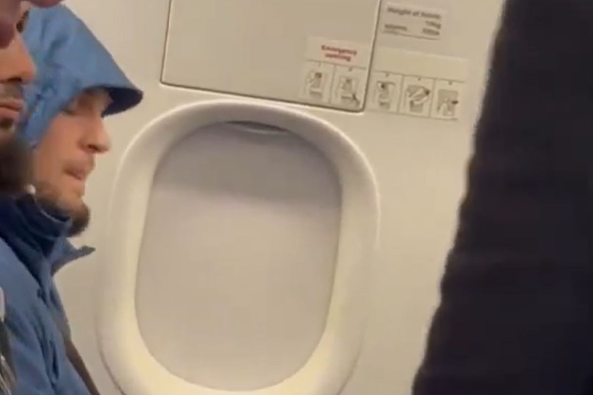 Amerikanci u avionu ponizili velikog Khabiba: "Ne možemo vam dozvoliti da..."