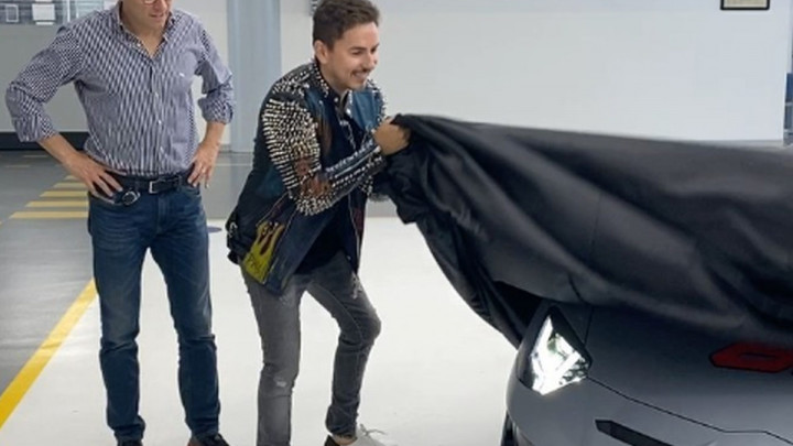 Španac dobio ekskluzivni Lamborghini i odmah se pohvalio njime