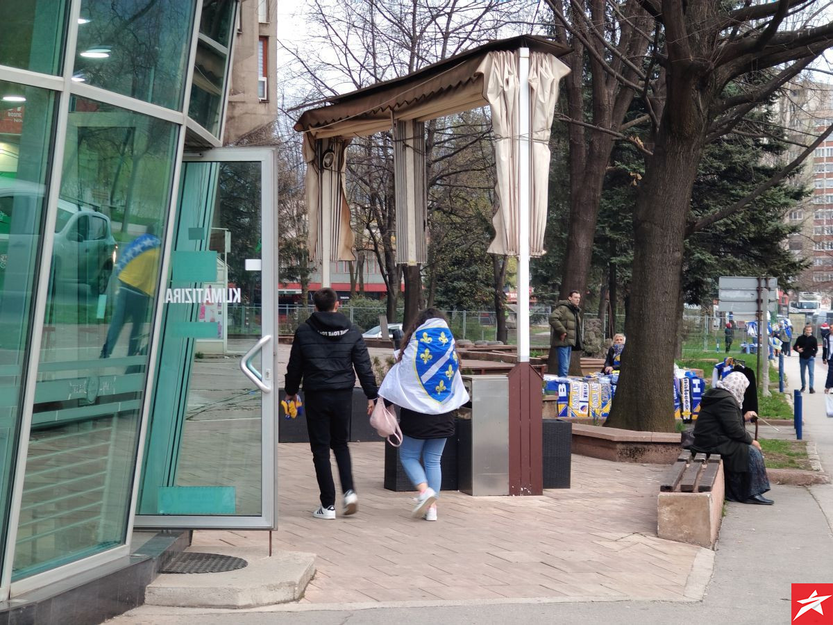 Navijači BiH pristižu u Zenicu, koliko će ih biti na tribinama?