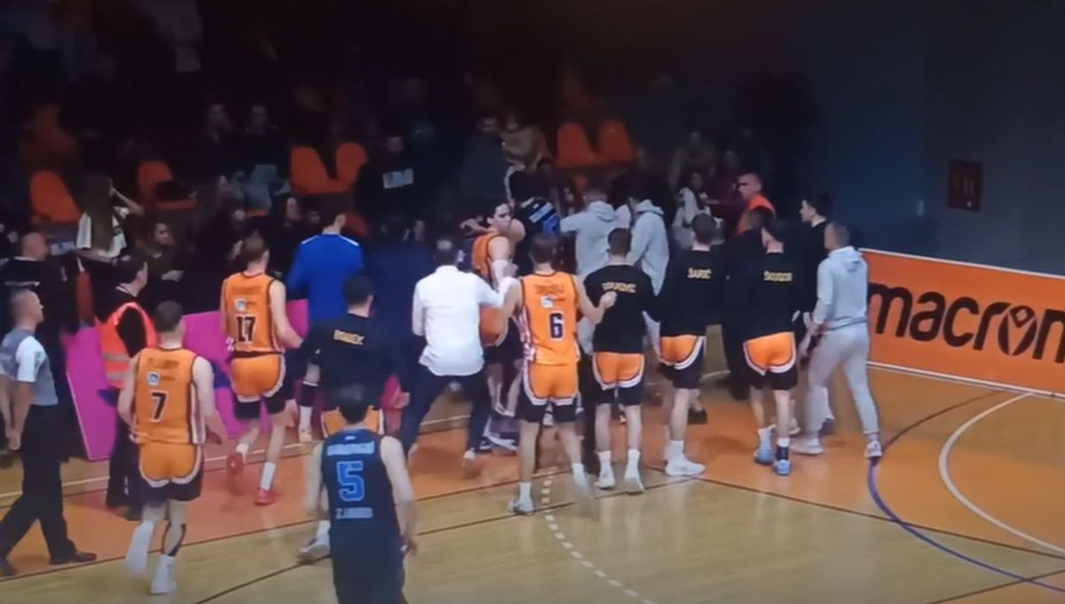 Šamar za hrvatski sport: Tuča igrača i navijača u legendarnoj dvorani