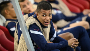 Objavljene cifre koje Kylian Mbappe dobija od PSG-a: Ovako nešto se ne pamti!