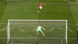 Manchester United konačno pobijedio kući i to iz ponovljenog penala