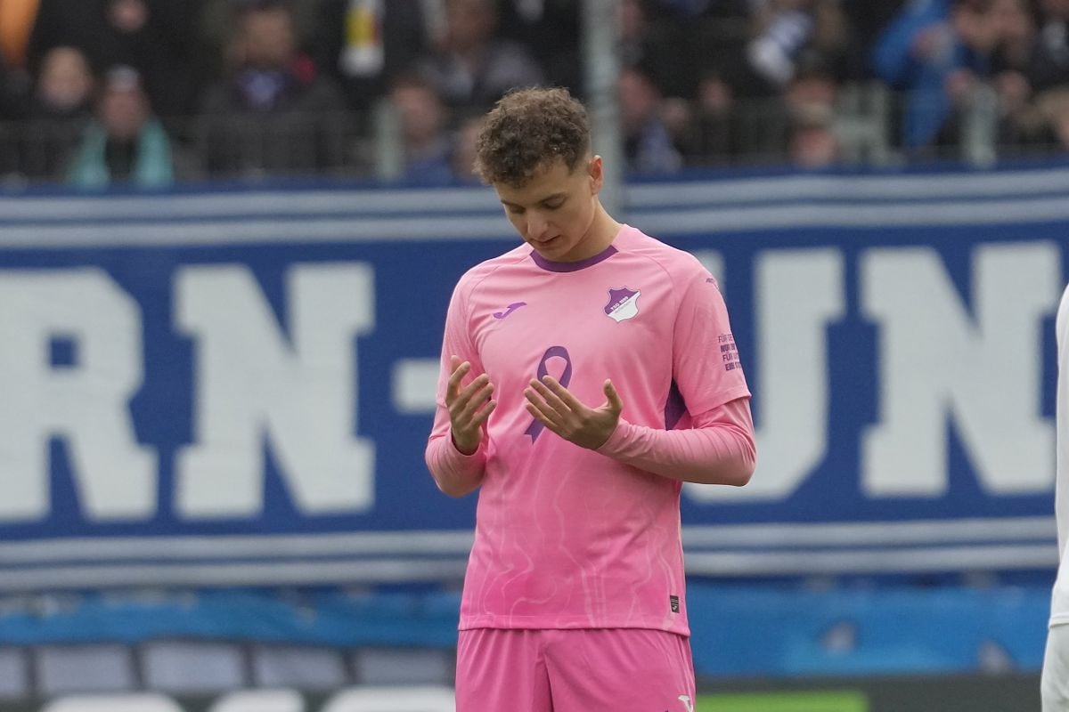 Dečko s Kosova živi san - Ovake ponude do jučer nije mogao ni sanjati! Dečko s Kosova živi san - Ovake ponude do jučer nije mogao ni sanjati!