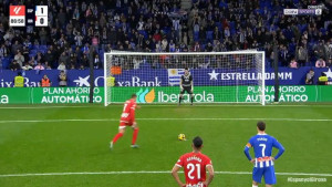 U Španiji je sinoć viđena najčudnija panenka ikad: Zabio je gol, pa se izvinjavao navijačima