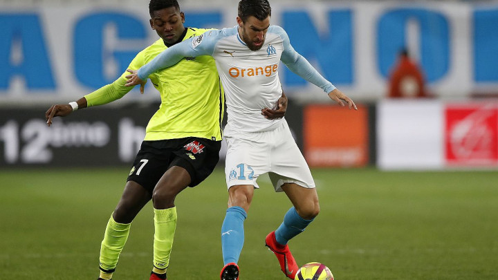Marseille Strootmana ponudio klubovima iz Premiershipa