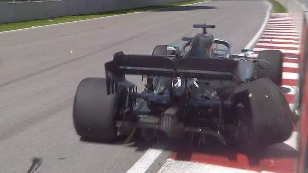 Lewis Hamilton se zabio u zid na drugom treningu, pa se izvinjavao mehaničarima Mercedesa
