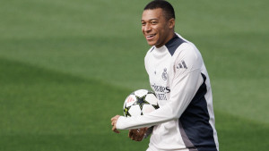 Mbappe se oglasio nakon što je izostavljen sa spiska Francuske, prvi komentar ostavio Vinicius!