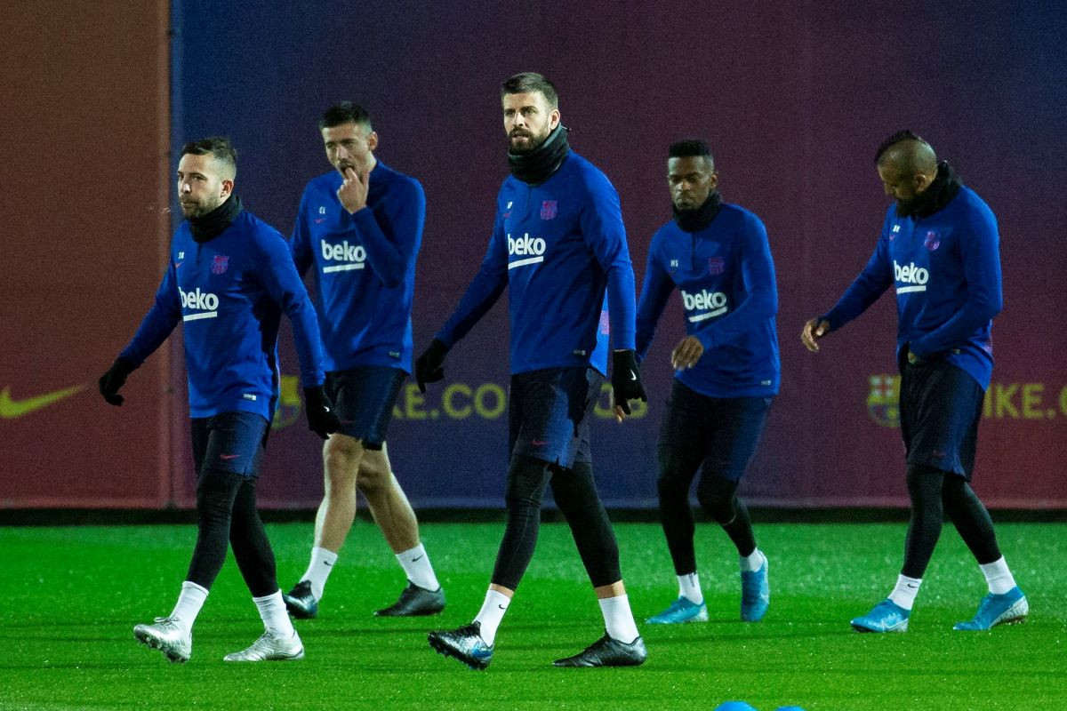 Pique: Uvijek bih izabrao Messija ispred Maradone