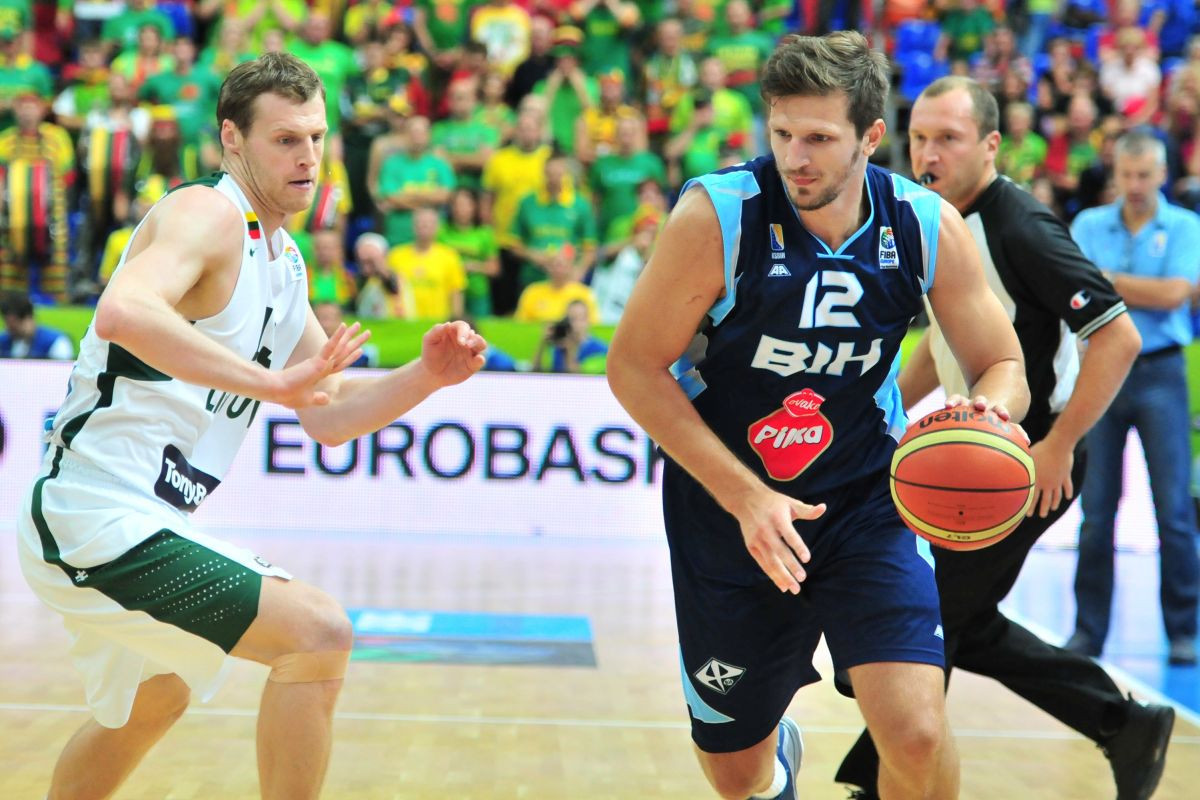 Retrospektiva uoči Eurobasketa: Teletović iz svlačionice i sa parkinga! Retrospektiva uoči Eurobasketa: Teletović iz svlačionice i sa parkinga!