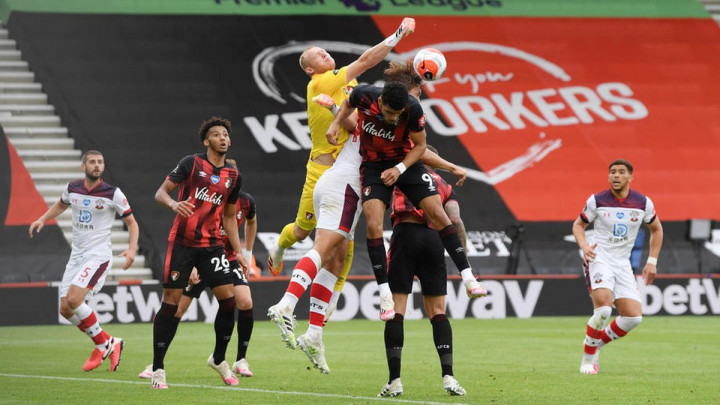 Bournemouth poražen od Southamptona, šanse za opstanak spale na minimum