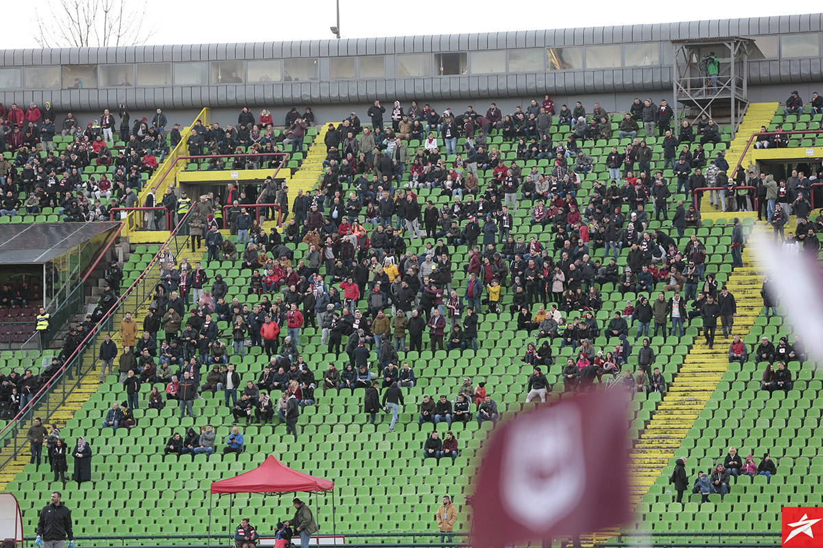 Pogledajte kako izgledaju tribine stadiona Koševo prije početka meča