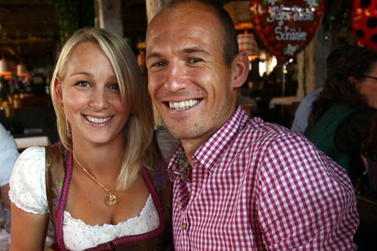 Robben otkrio: Moja supruga je bila zaražena koronavirusom, nije bilo ugodno... Robben otkrio: Moja supruga je bila zaražena koronavirusom, nije bilo ugodno...