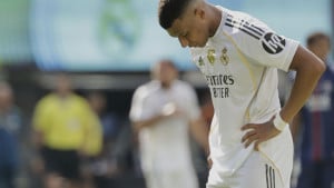 Mbappe nije ni među prvih pet: Saigrači već mogu da čestitaju dobitniku Zlatne lopte