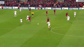 Sin vjetra je najbolji na svijetu: Salah bacio Romu na koljena