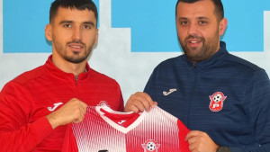 Napadač napustio redove Zrinjskog, pa se nakon samo nekoliko dana skrasio u Sjevernoj Makedoniji
