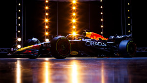 RB21 predstavljen: Red Bull posljednji otkrio bolid za 2025. godinu!