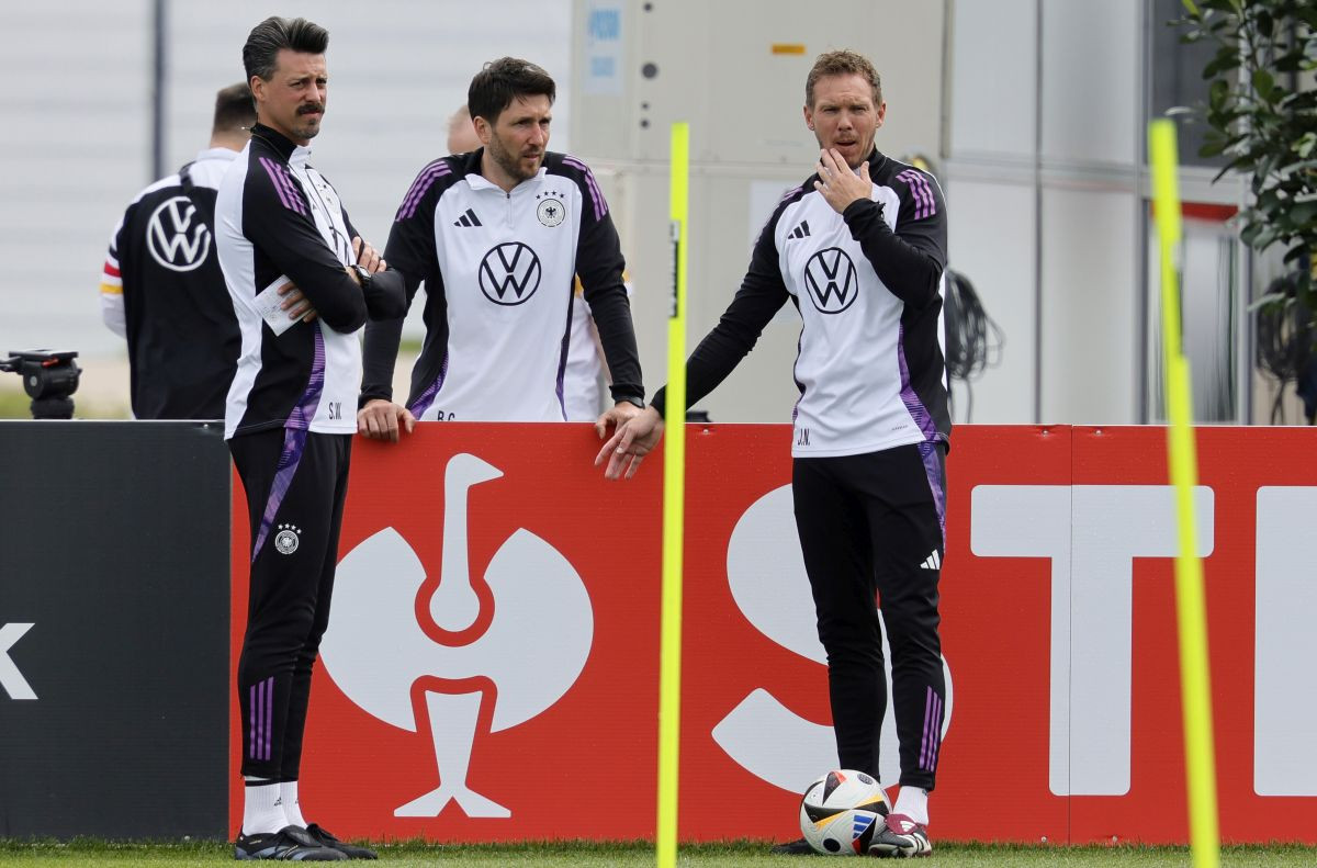 Nagelsmann odabrao između Neuera i Ter Stegena, odbačeni poručio: "Ne slažem se, ali bit ću čovjek" Nagelsmann odabrao između Neuera i Ter Stegena, odbačeni poručio: "Ne slažem se, ali bit ću čovjek"