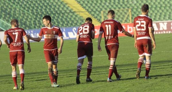 Komazec i Selimović predvode vječite rivale
