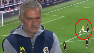 Mourinho gleda i ne vjeruje šta radi najskuplji igrač - Odmah je podigao Džeku i Tadića!