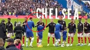 Samo jedan igrač Arsenala jučer je pozdravio Aubameyanga onako kako je on to očekivao