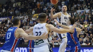 Zmajevi nisu izdržali! Kratka rotacija donijela pobjedu Srbiji