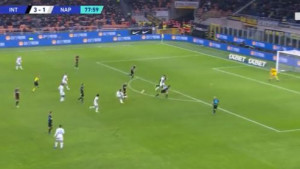 Džeko izgubio loptu, a onda Mertens zabio spektakularan gol!