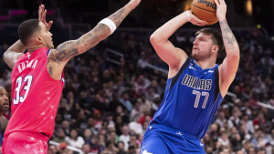 Dallasu nije pomogao ni fenomenalni Dončić, Golden State na pogon Curryja i Thompsona