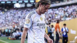 Leao nije htio dati svoju "desetku": Poznato je koji broj će Modrić "zadužiti" u Milanu