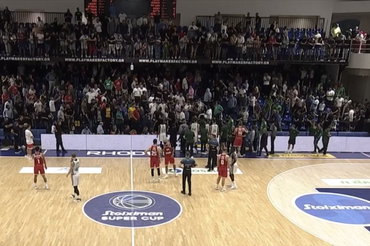 Mrzi sve što je crveno-bijelo: Bivši igrač Partizana i Zvezde krenuo sam na protivničke navijače Mrzi sve što je crveno-bijelo: Bivši igrač Partizana i Zvezde krenuo sam na protivničke navijače