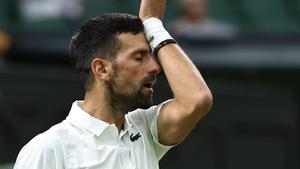 Đoković demolirao Tsitsipasa za nastavak putovanja na Wimbledonu