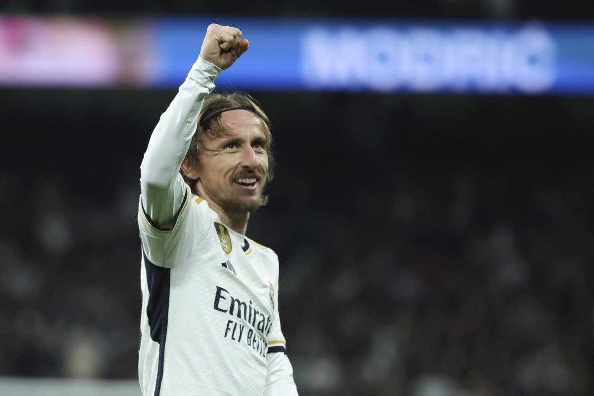 Luka Modrić u novom sportu, zaluđen je i odmah je izvadio pare na stol Luka Modrić u novom sportu, zaluđen je i odmah je izvadio pare na stol