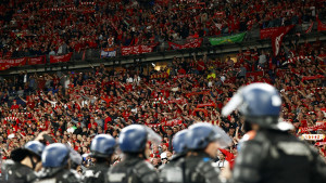 UEFA uputila izvinjenje: Nijedan navijač ne bi smio biti u takvoj situaciji 