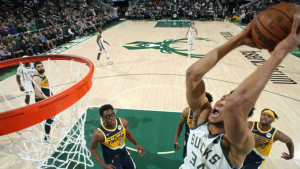 Dončić je iza sebe imao sjajnu noć, ali to je ništa u poređenju s Giannisom 