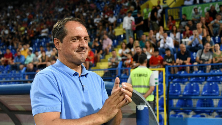 Hadžibegić pred utakmicu Engleska - Crna Gora komentarisao sukob Gomeza i Sterlinga