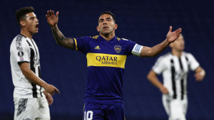 Tevez od prve velike plate svim ujacima i tetkama kupio po kuću i spasio ih siromaštva