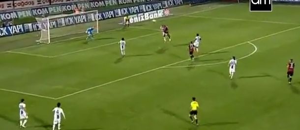Novi efektan pogodak Ermina Zeca Novi efektan pogodak Ermina Zeca