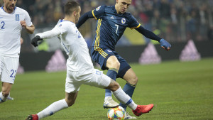 Bešić odlazi, navijači jasno rekli šta misle o njemu