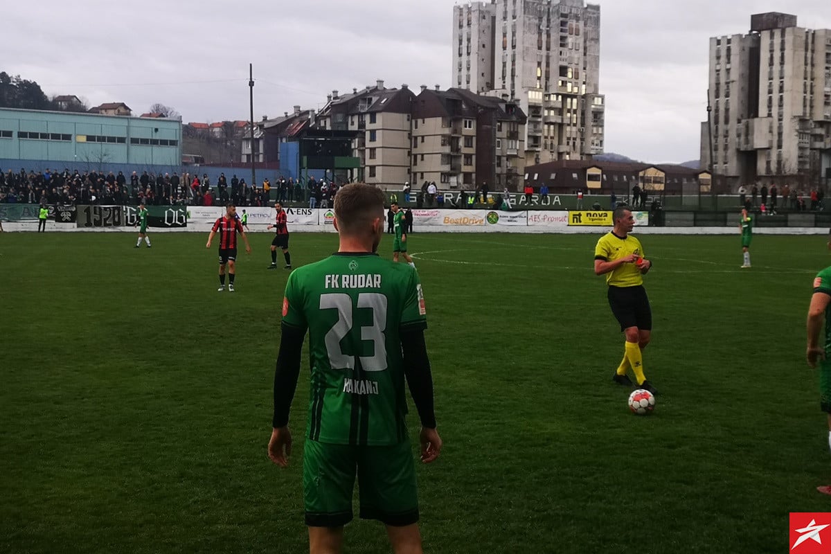 Upaljen alarm u Kaknju, Rudar ostaje bez vlasništva nad stadionom? "Ovdje SIPA ima pune ruke posla!" Upaljen alarm u Kaknju, Rudar ostaje bez vlasništva nad stadionom? "Ovdje SIPA ima pune ruke posla!"