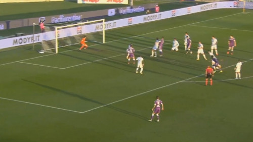 Spektakularan gol Fiorentine, Handanović se nije ni pomakao