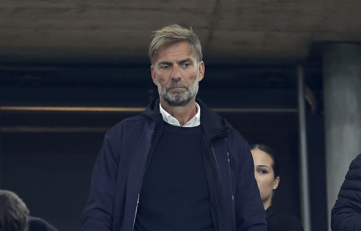 Jurgen Klopp "čupa sebi kosu" zbog Real Madrida: "Žestoko se kaje zbog klupe Kraljeva" Jurgen Klopp "čupa sebi kosu" zbog Real Madrida: "Žestoko se kaje zbog klupe Kraljeva"